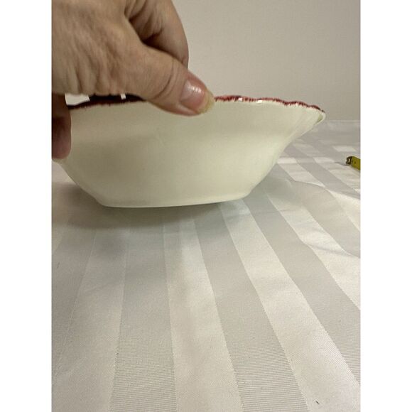 Blue Ridge Apple Pottery‎ 9.25" Bowl Is In Excellent Condition . - Picture 3 of 7